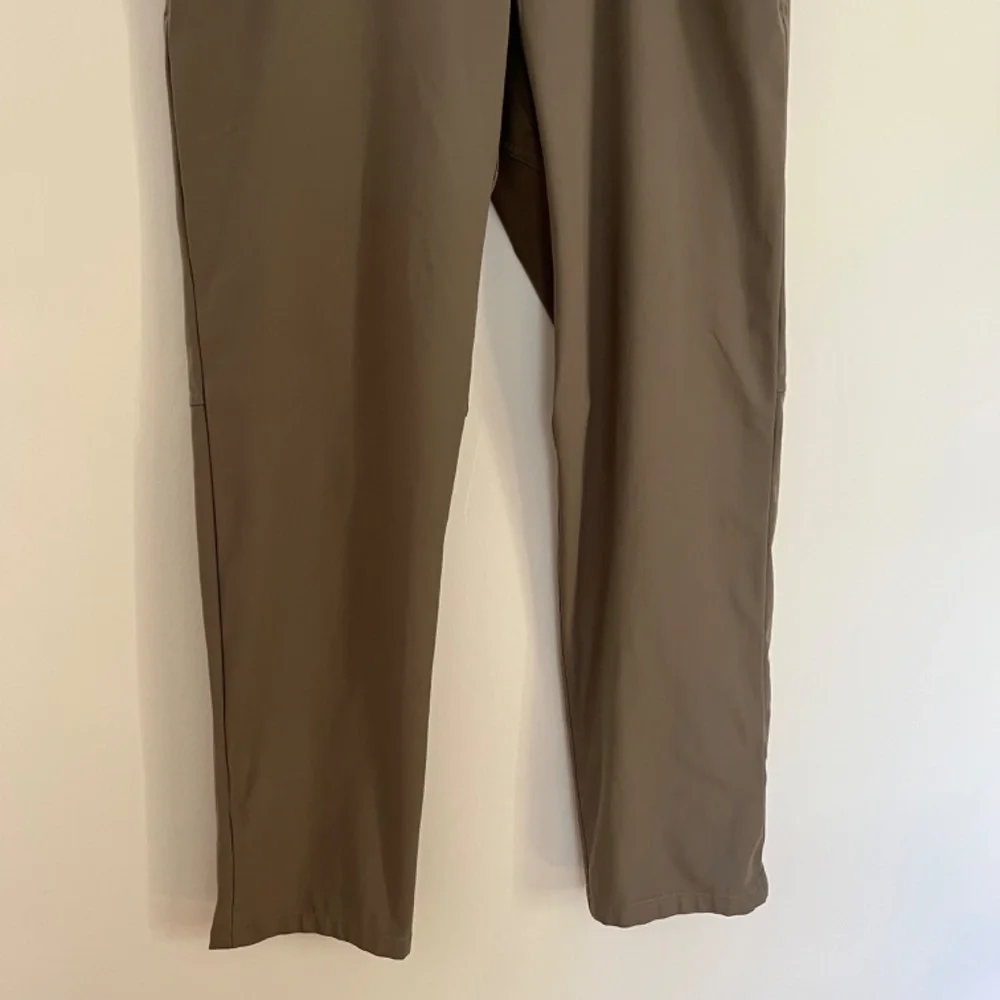 Lululemon ABC Pants 36